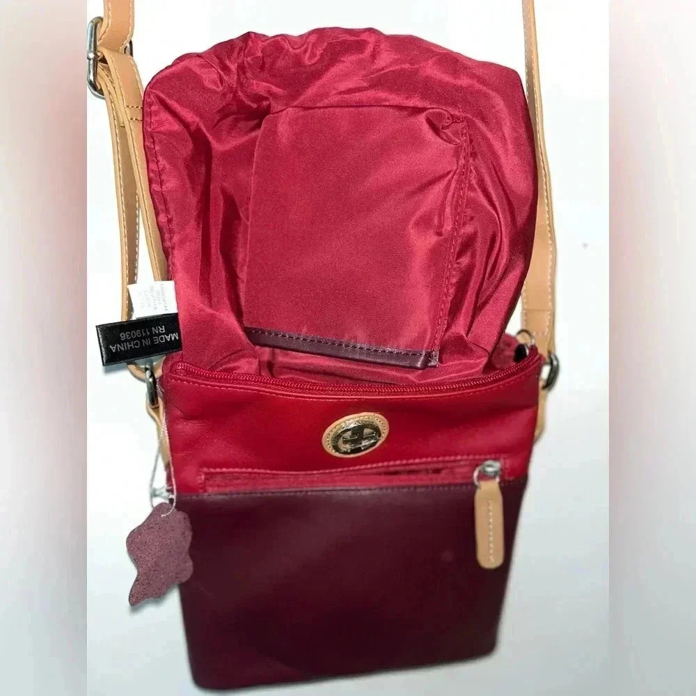 Giani Bernini Color Block Leather
Crossbody/Shoulder Strap Bag - Picture 8 of 8